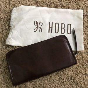 Hobo clutch wallet